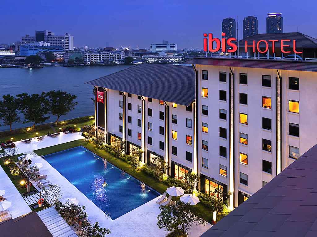 VIP models at ibis Bangkok Siam Hotel