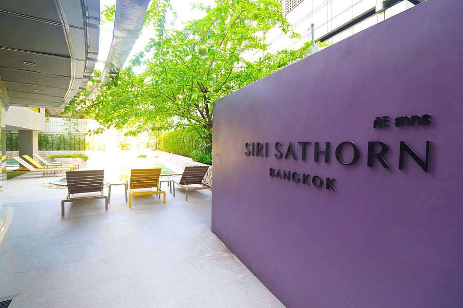 Outcall to Hotel Siri Sathorn Bangkok by UHG